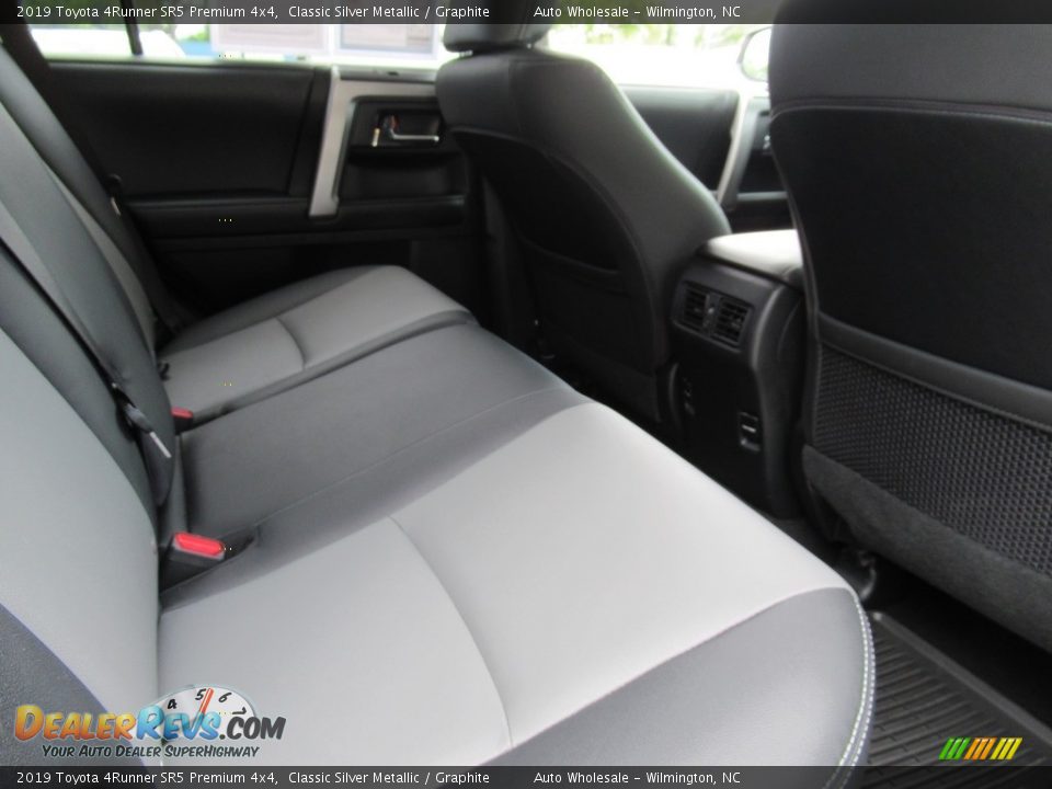 2019 Toyota 4Runner SR5 Premium 4x4 Classic Silver Metallic / Graphite Photo #12