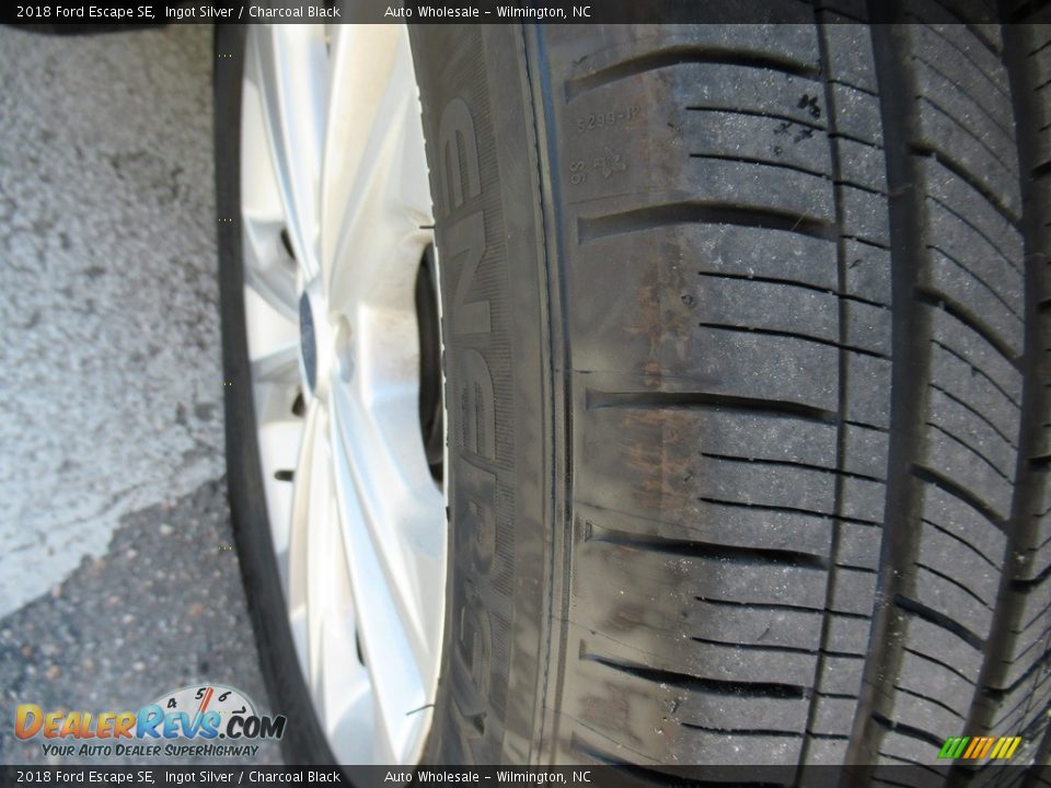 2018 Ford Escape SE Ingot Silver / Charcoal Black Photo #8