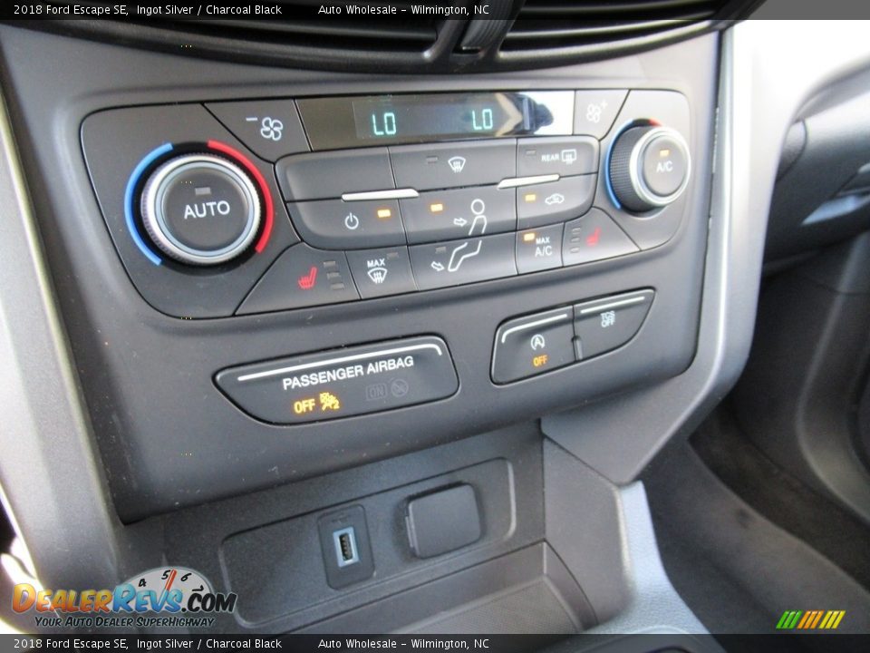 2018 Ford Escape SE Ingot Silver / Charcoal Black Photo #19