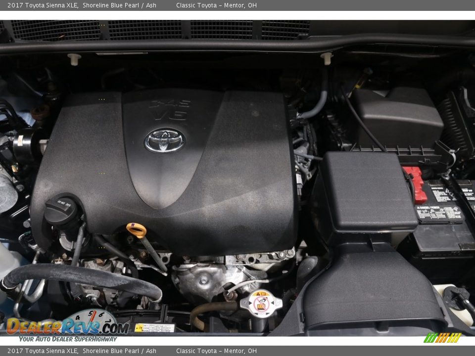 2017 Toyota Sienna XLE Shoreline Blue Pearl / Ash Photo #22