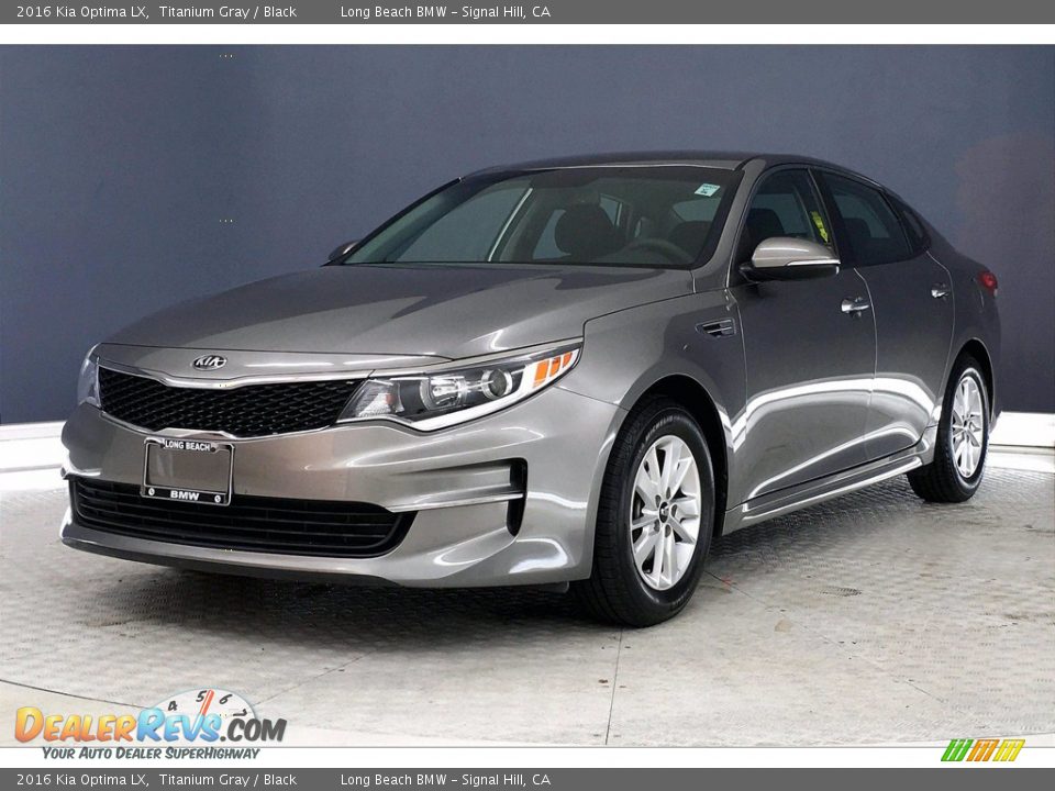 Front 3/4 View of 2016 Kia Optima LX Photo #12