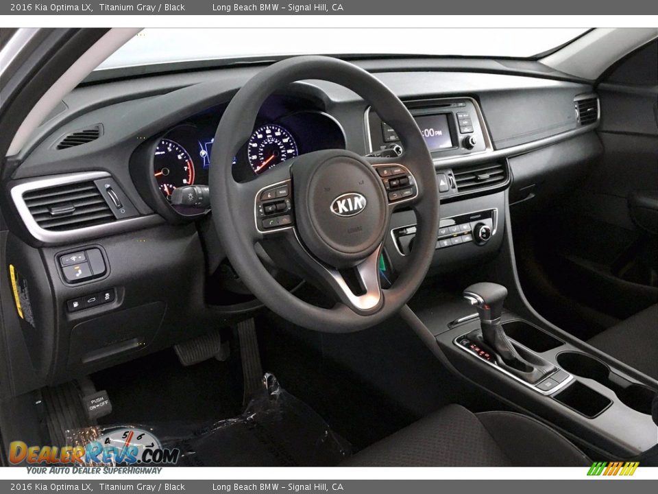 Dashboard of 2016 Kia Optima LX Photo #21