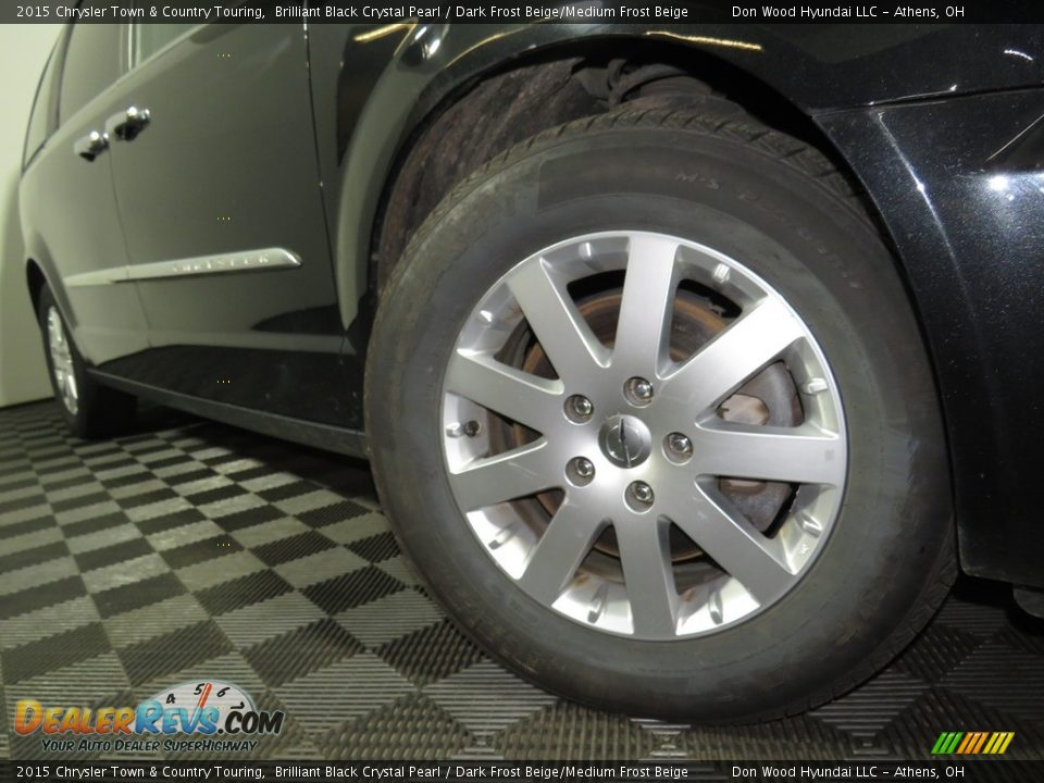 2015 Chrysler Town & Country Touring Brilliant Black Crystal Pearl / Dark Frost Beige/Medium Frost Beige Photo #3