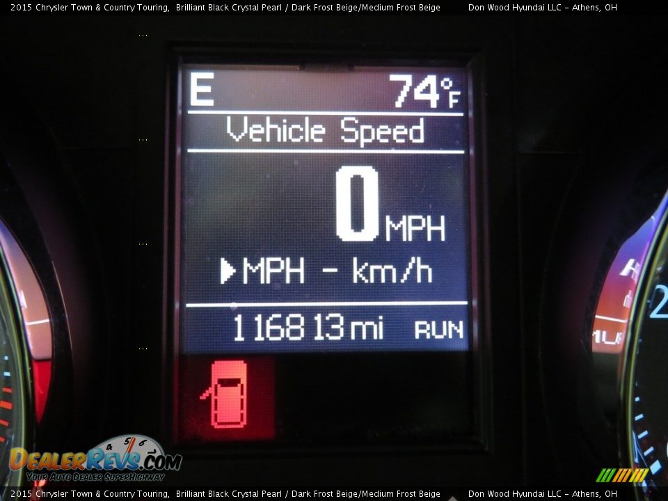 2015 Chrysler Town & Country Touring Brilliant Black Crystal Pearl / Dark Frost Beige/Medium Frost Beige Photo #28