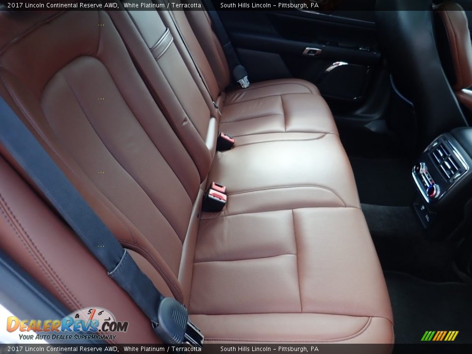 Rear Seat of 2017 Lincoln Continental Reserve AWD Photo #14