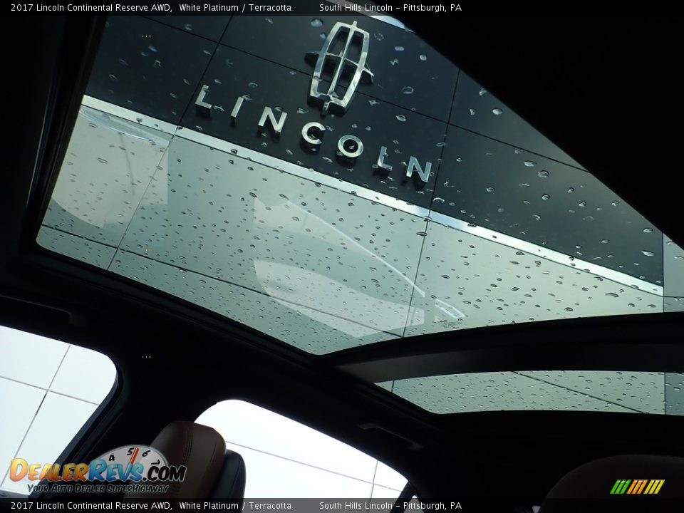 2017 Lincoln Continental Reserve AWD White Platinum / Terracotta Photo #19