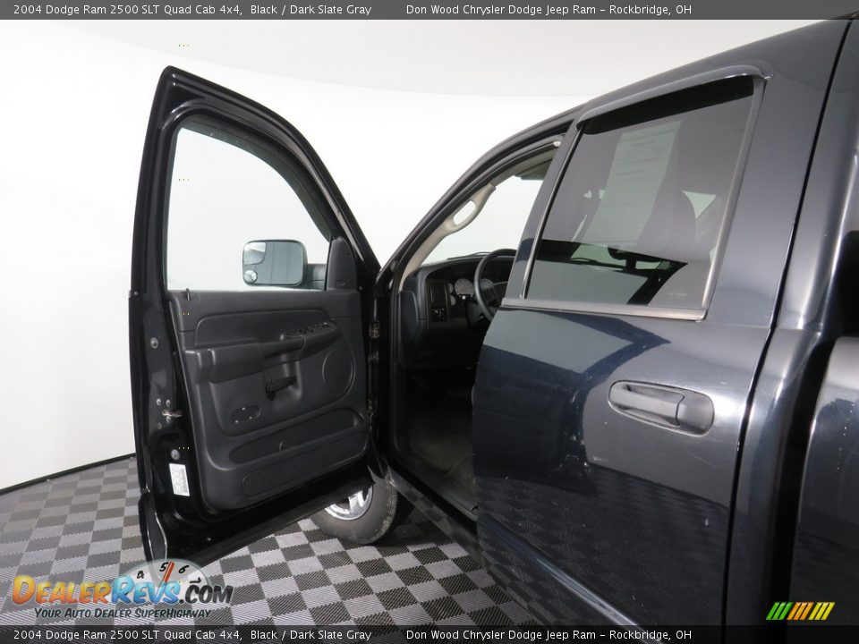 2004 Dodge Ram 2500 SLT Quad Cab 4x4 Black / Dark Slate Gray Photo #16