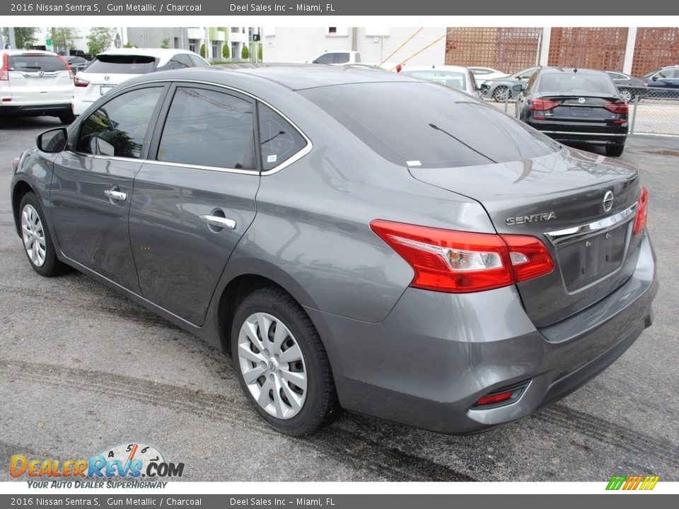 2016 Nissan Sentra S Gun Metallic / Charcoal Photo #6