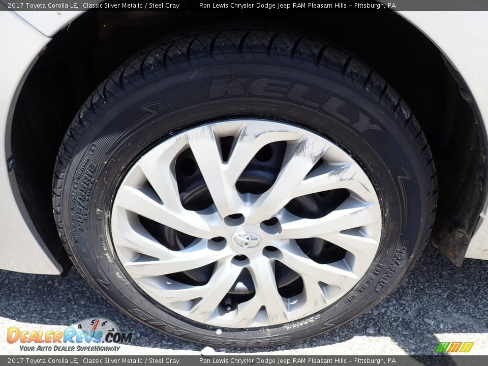 2017 Toyota Corolla LE Classic Silver Metalic / Steel Gray Photo #5