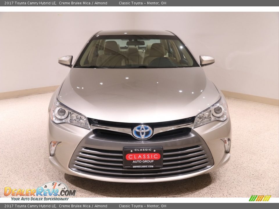 2017 Toyota Camry Hybrid LE Creme Brulee Mica / Almond Photo #2