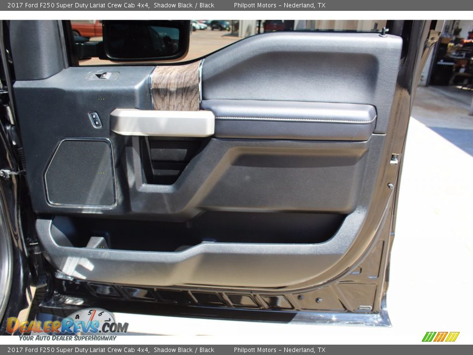 2017 Ford F250 Super Duty Lariat Crew Cab 4x4 Shadow Black / Black Photo #32