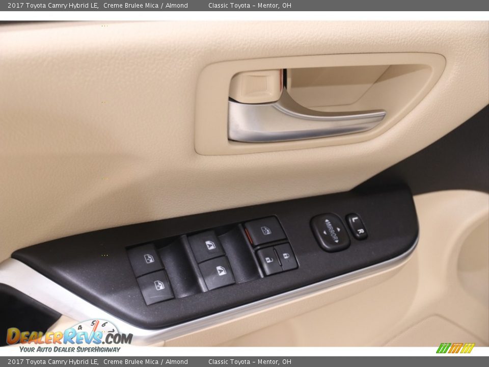 2017 Toyota Camry Hybrid LE Creme Brulee Mica / Almond Photo #5