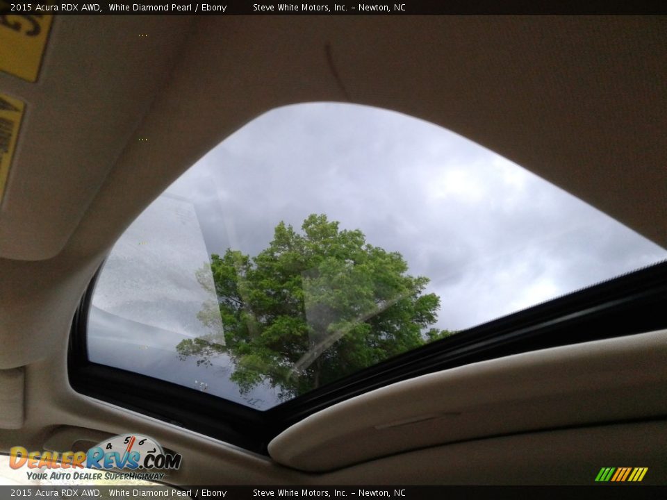 Sunroof of 2015 Acura RDX AWD Photo #27