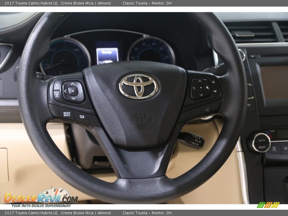 2017 Toyota Camry Hybrid LE Creme Brulee Mica / Almond Photo #9