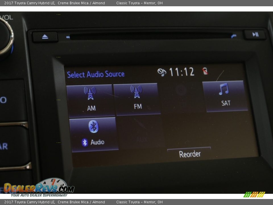 2017 Toyota Camry Hybrid LE Creme Brulee Mica / Almond Photo #13