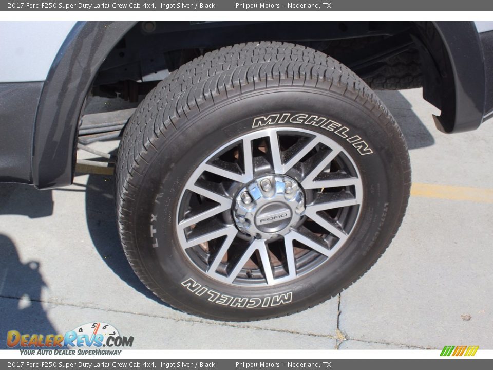2017 Ford F250 Super Duty Lariat Crew Cab 4x4 Ingot Silver / Black Photo #6