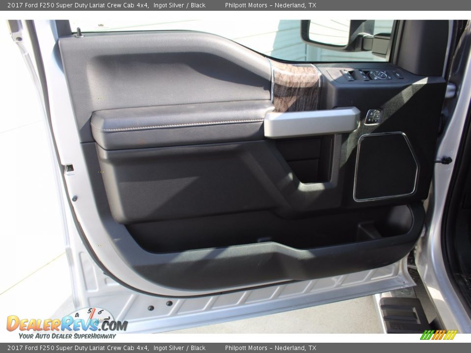 2017 Ford F250 Super Duty Lariat Crew Cab 4x4 Ingot Silver / Black Photo #13