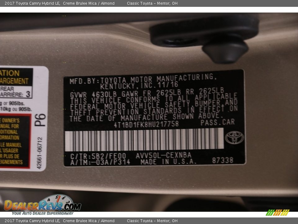 2017 Toyota Camry Hybrid LE Creme Brulee Mica / Almond Photo #27