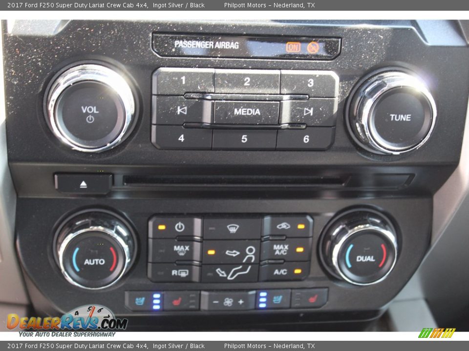 2017 Ford F250 Super Duty Lariat Crew Cab 4x4 Ingot Silver / Black Photo #20
