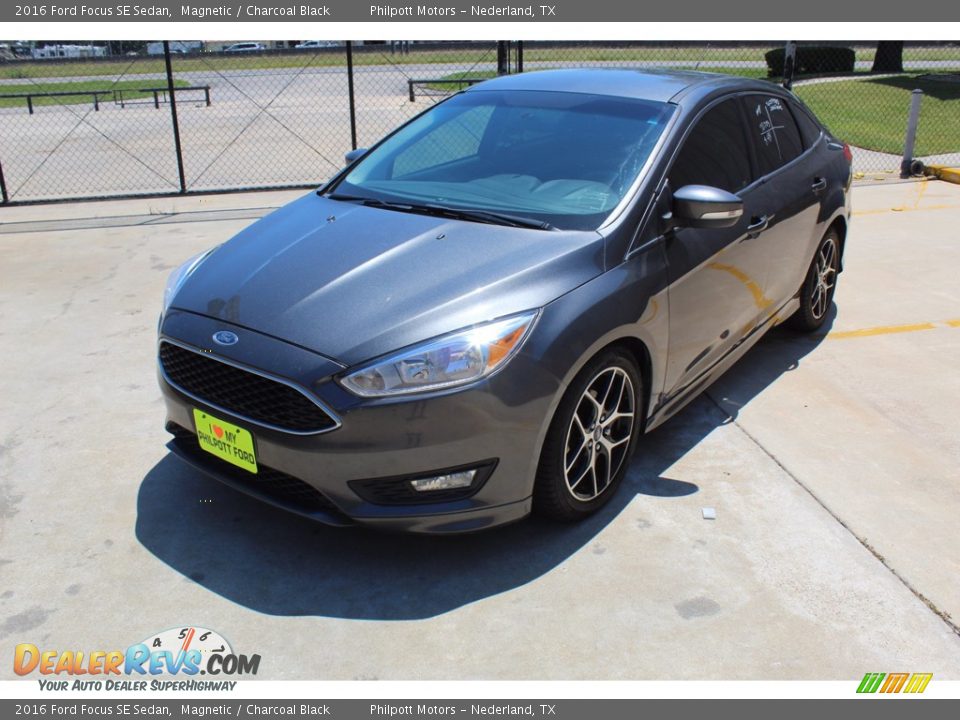 2016 Ford Focus SE Sedan Magnetic / Charcoal Black Photo #4