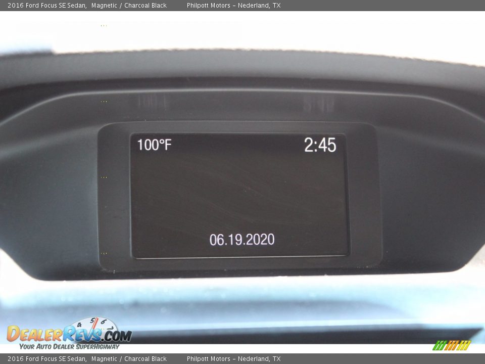 2016 Ford Focus SE Sedan Magnetic / Charcoal Black Photo #20
