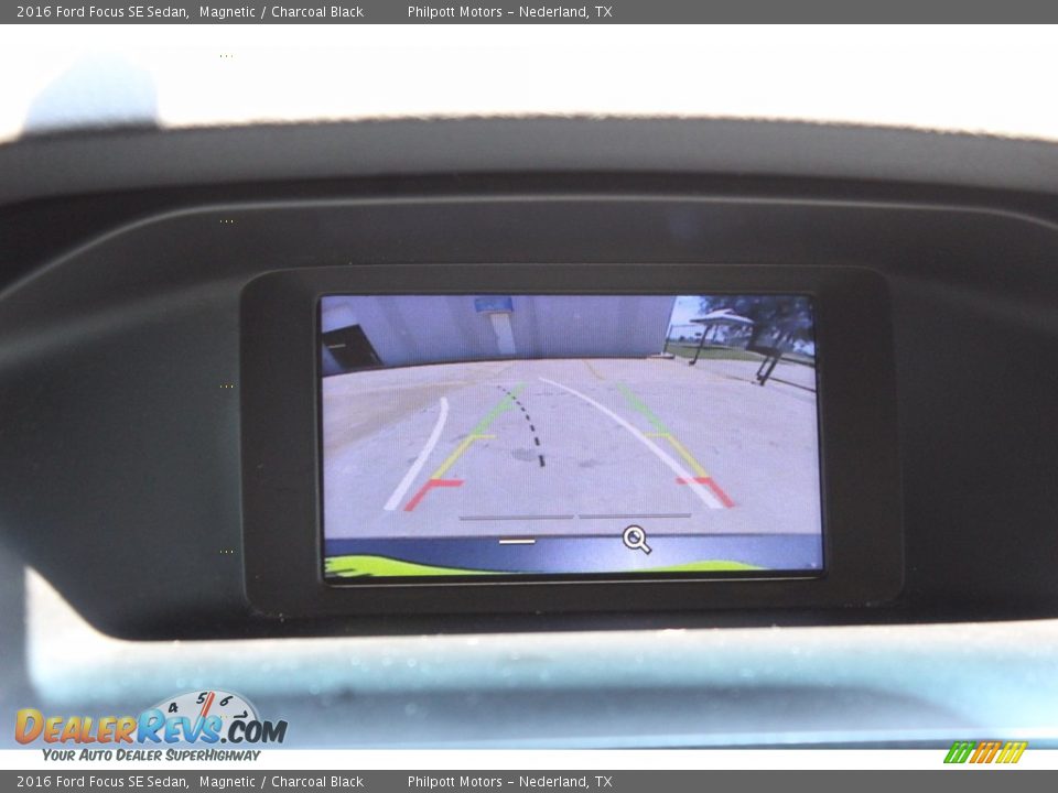 2016 Ford Focus SE Sedan Magnetic / Charcoal Black Photo #23