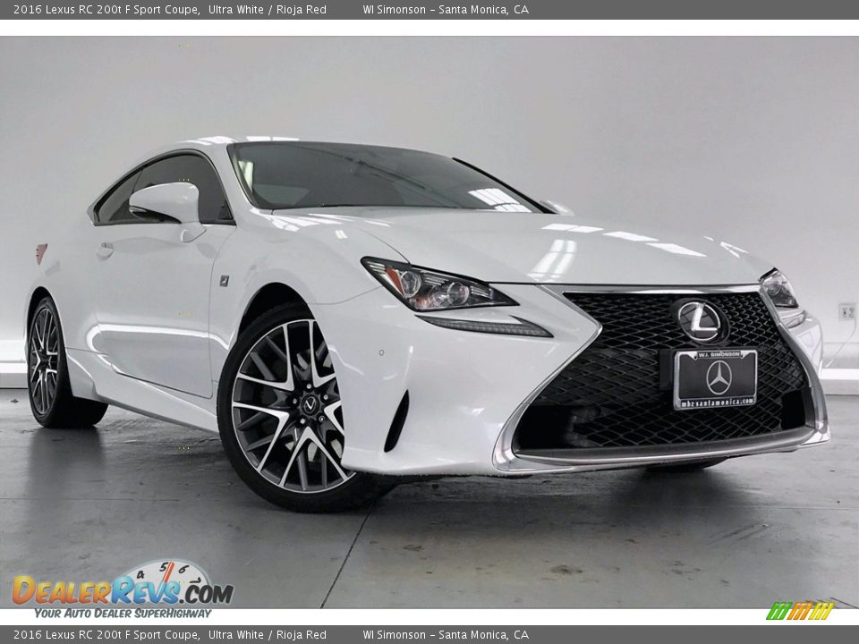 Front 3/4 View of 2016 Lexus RC 200t F Sport Coupe Photo #34