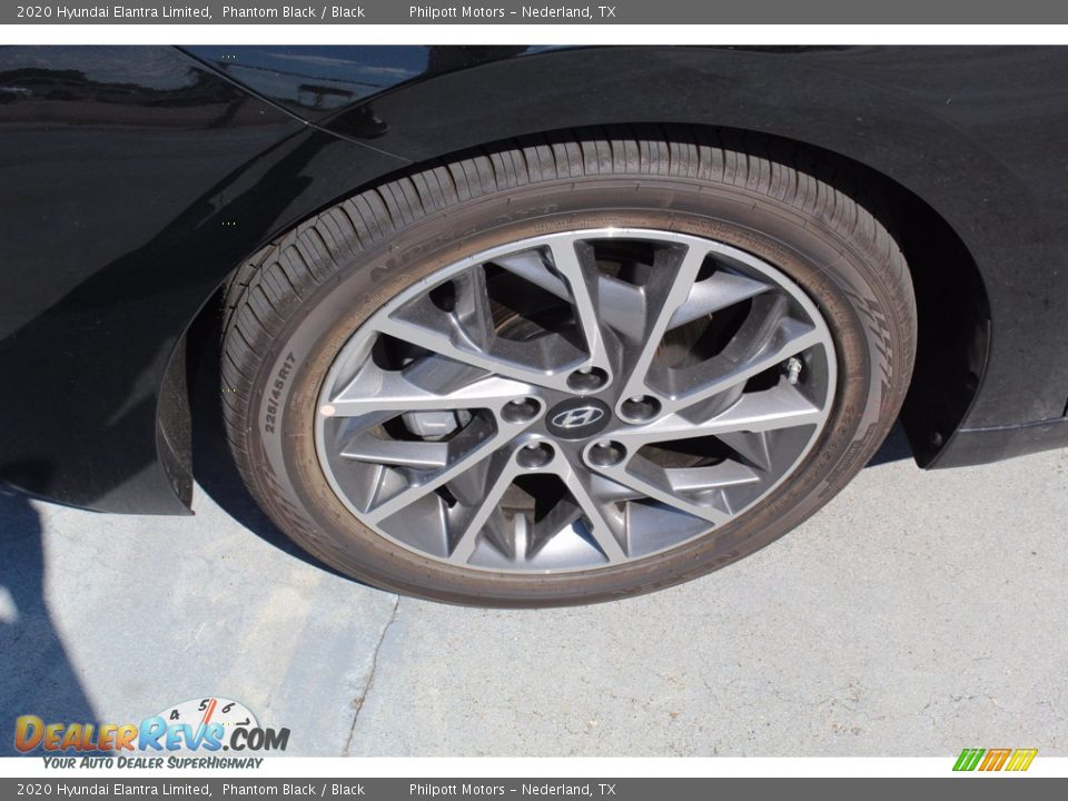 2020 Hyundai Elantra Limited Phantom Black / Black Photo #5