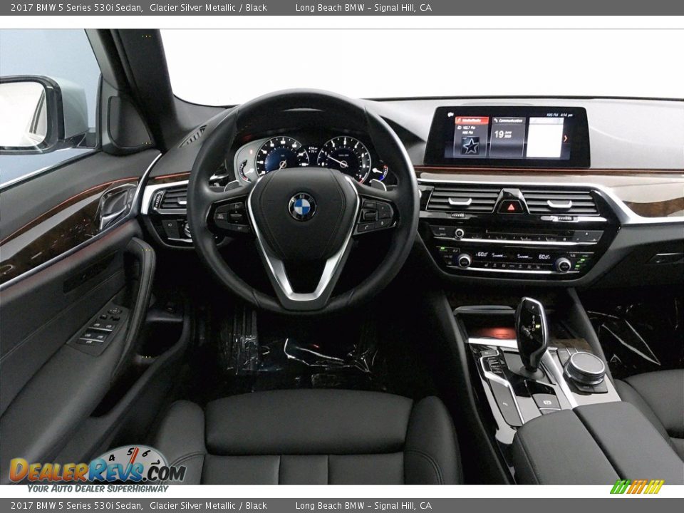 2017 BMW 5 Series 530i Sedan Glacier Silver Metallic / Black Photo #4