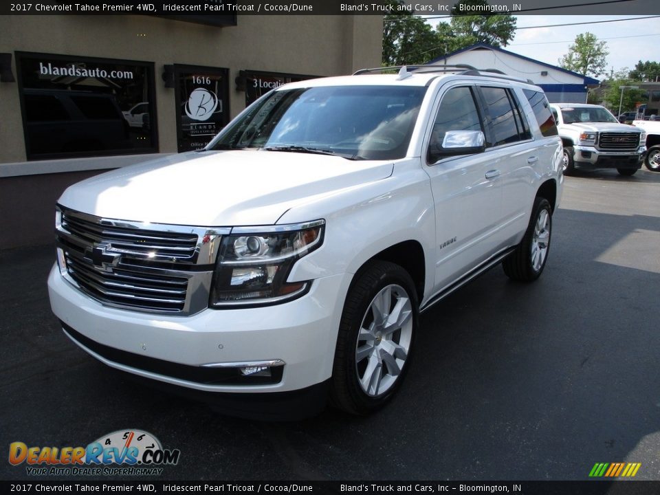 2017 Chevrolet Tahoe Premier 4WD Iridescent Pearl Tricoat / Cocoa/Dune Photo #2