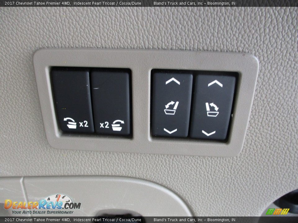 2017 Chevrolet Tahoe Premier 4WD Iridescent Pearl Tricoat / Cocoa/Dune Photo #13
