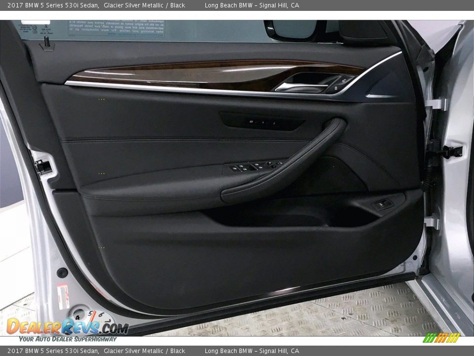 2017 BMW 5 Series 530i Sedan Glacier Silver Metallic / Black Photo #23