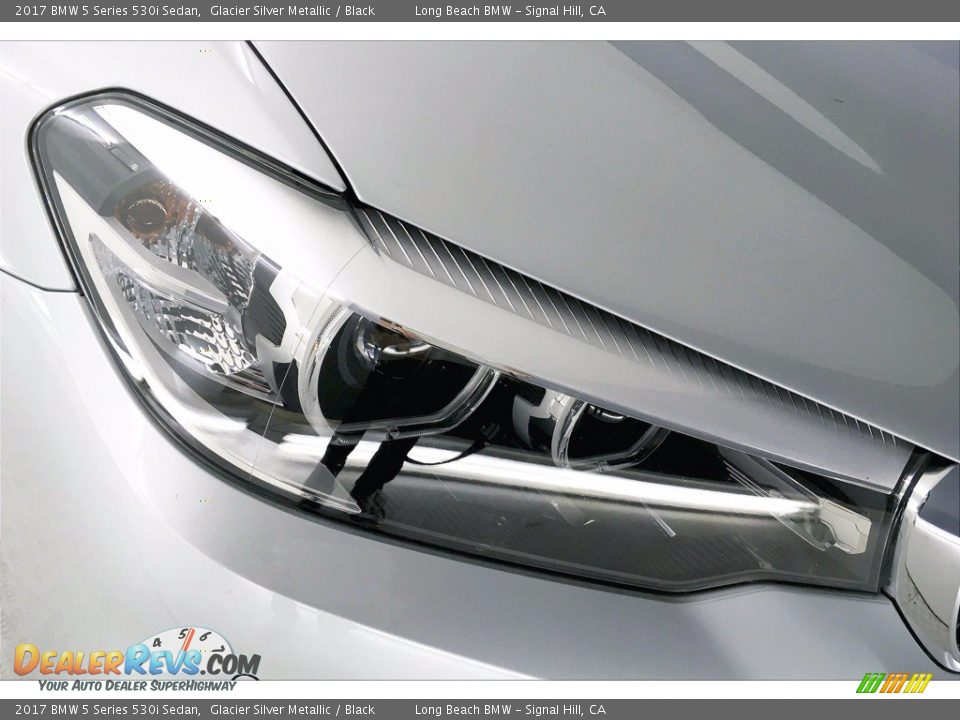 2017 BMW 5 Series 530i Sedan Glacier Silver Metallic / Black Photo #26