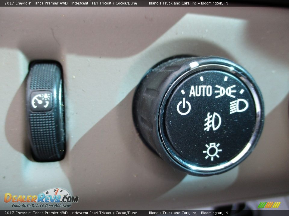 2017 Chevrolet Tahoe Premier 4WD Iridescent Pearl Tricoat / Cocoa/Dune Photo #20