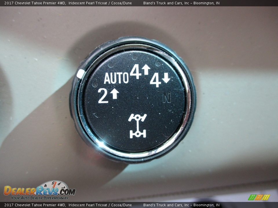 2017 Chevrolet Tahoe Premier 4WD Iridescent Pearl Tricoat / Cocoa/Dune Photo #21