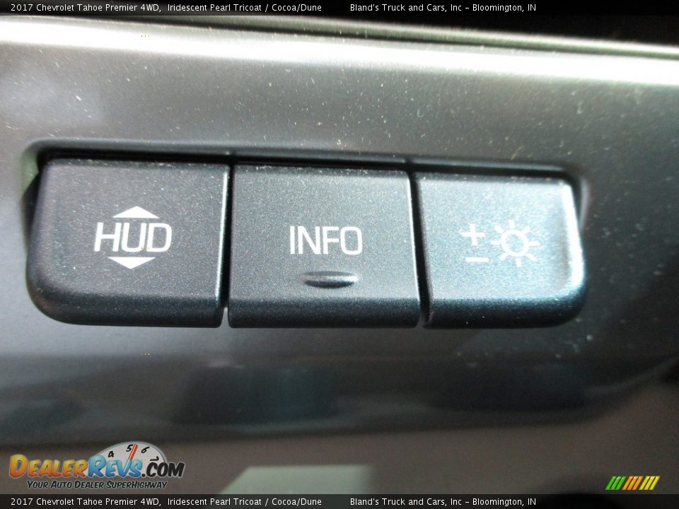 2017 Chevrolet Tahoe Premier 4WD Iridescent Pearl Tricoat / Cocoa/Dune Photo #22