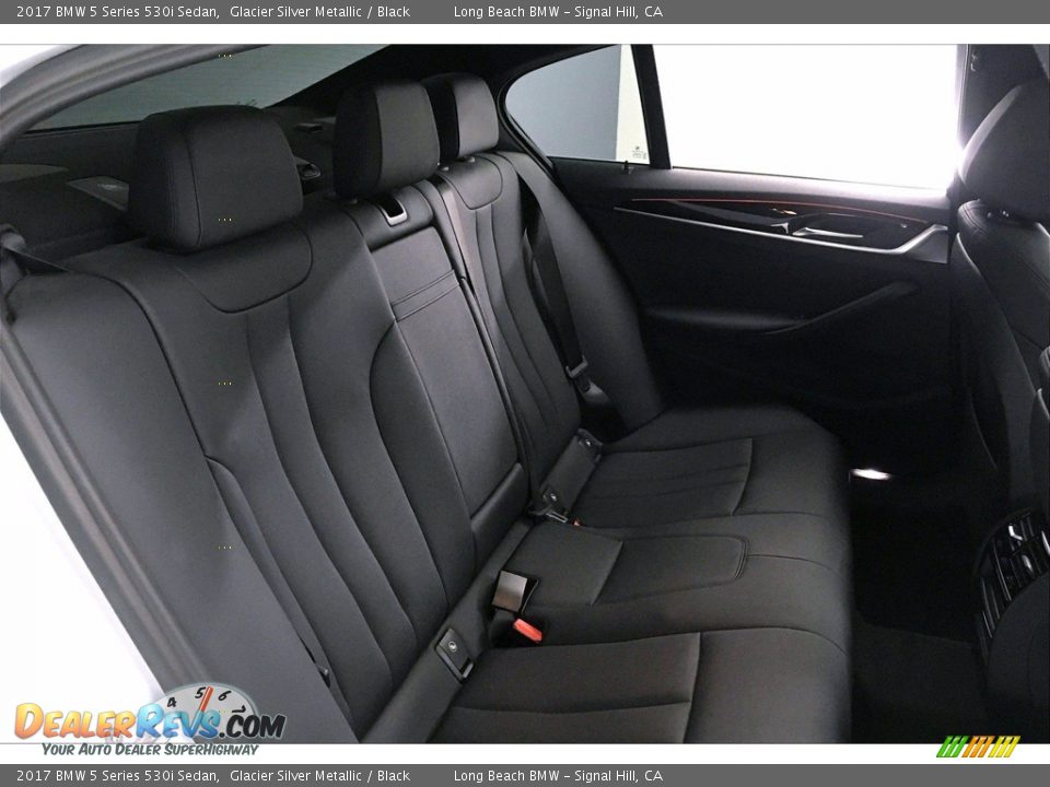 2017 BMW 5 Series 530i Sedan Glacier Silver Metallic / Black Photo #29