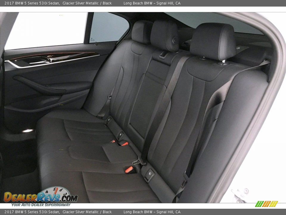 2017 BMW 5 Series 530i Sedan Glacier Silver Metallic / Black Photo #30