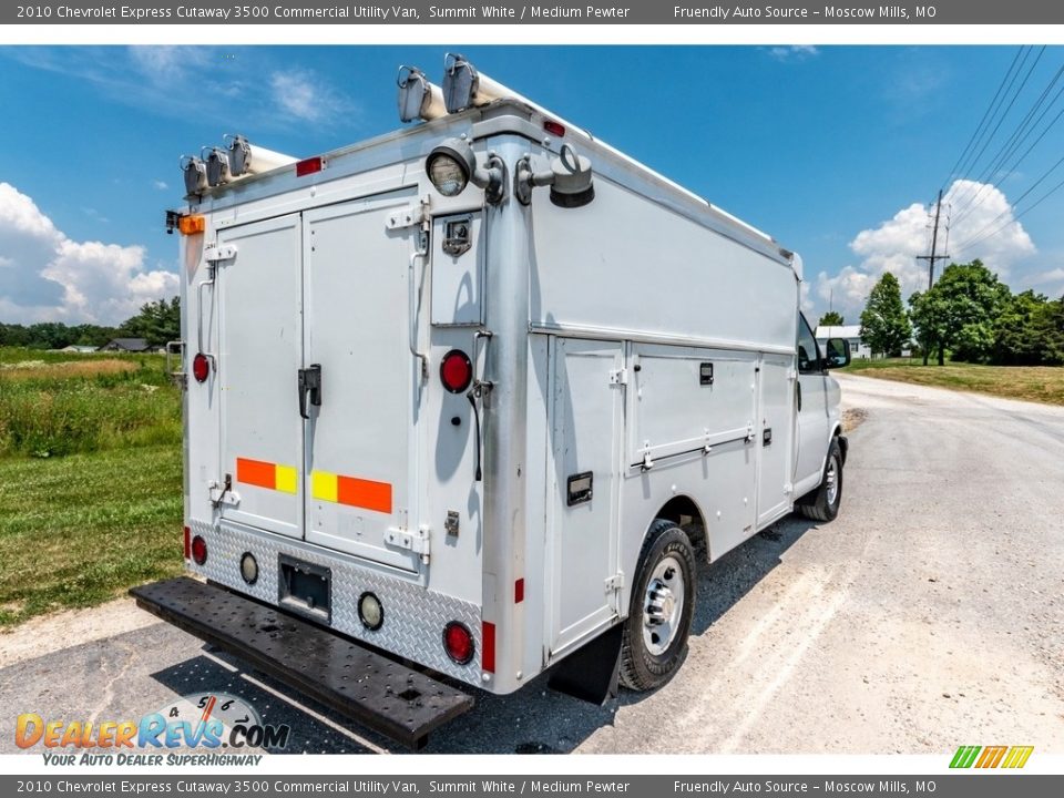 2010 Chevrolet Express Cutaway 3500 Commercial Utility Van Summit White / Medium Pewter Photo #4