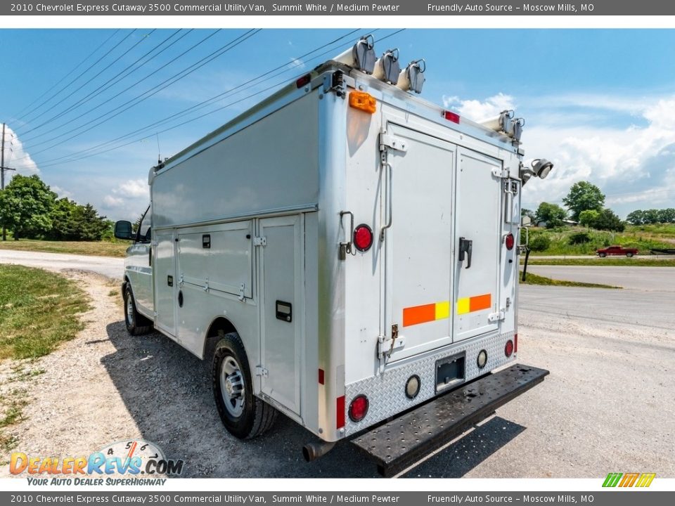 2010 Chevrolet Express Cutaway 3500 Commercial Utility Van Summit White / Medium Pewter Photo #6