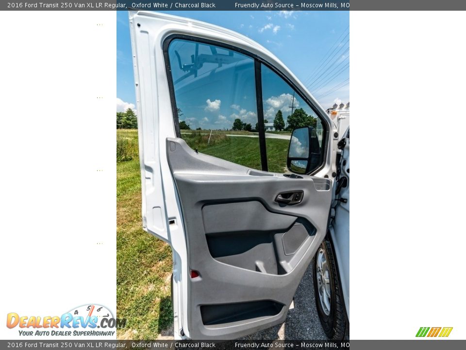 2016 Ford Transit 250 Van XL LR Regular Oxford White / Charcoal Black Photo #21