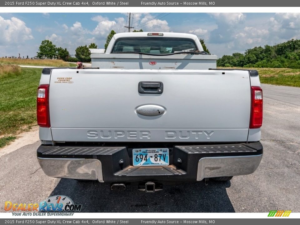 2015 Ford F250 Super Duty XL Crew Cab 4x4 Oxford White / Steel Photo #5