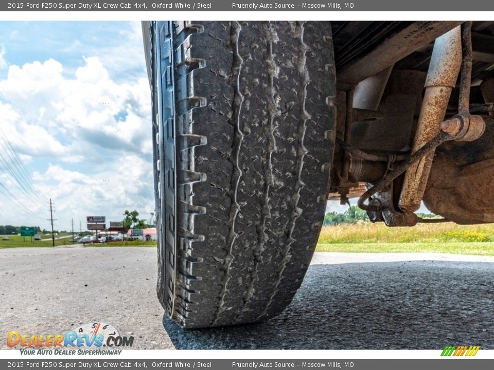 2015 Ford F250 Super Duty XL Crew Cab 4x4 Oxford White / Steel Photo #12