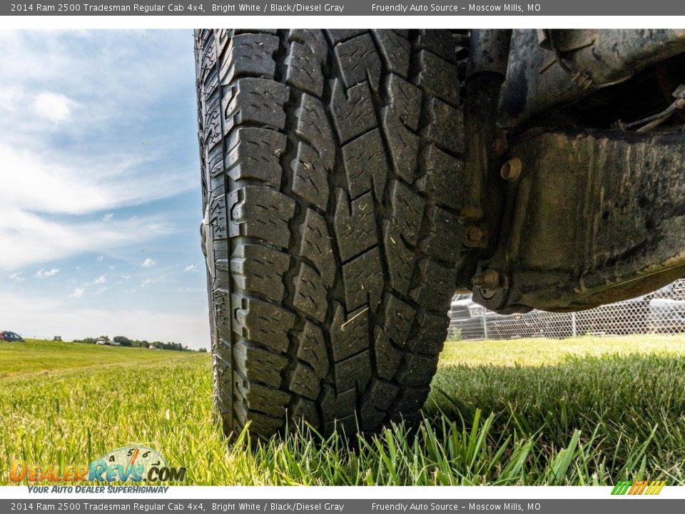 2014 Ram 2500 Tradesman Regular Cab 4x4 Bright White / Black/Diesel Gray Photo #17