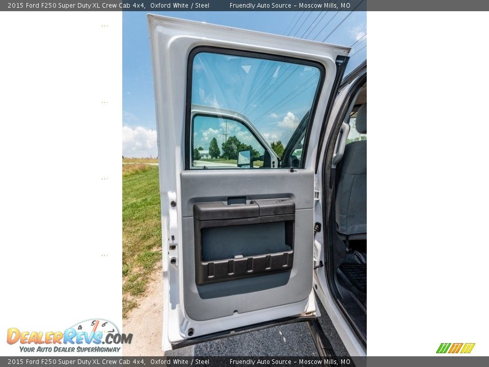2015 Ford F250 Super Duty XL Crew Cab 4x4 Oxford White / Steel Photo #22