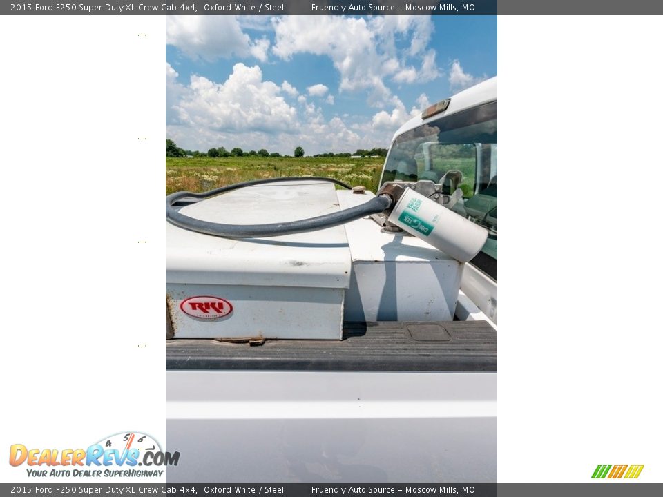 2015 Ford F250 Super Duty XL Crew Cab 4x4 Oxford White / Steel Photo #27