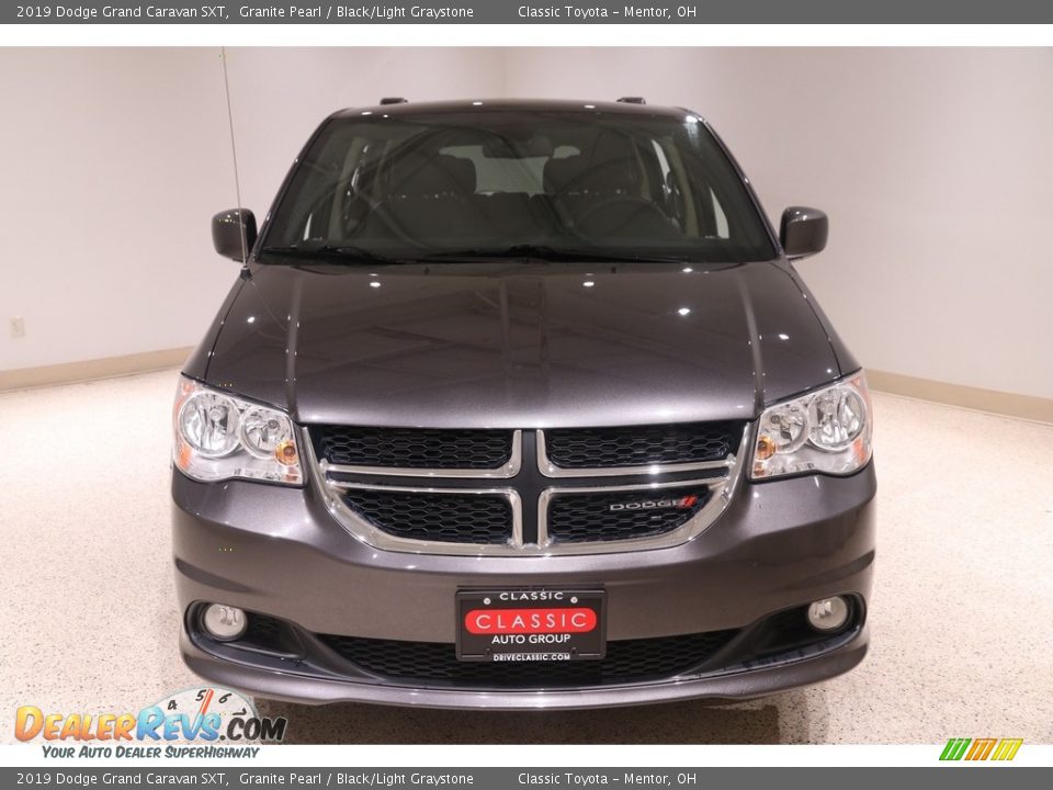 2019 Dodge Grand Caravan SXT Granite Pearl / Black/Light Graystone Photo #2