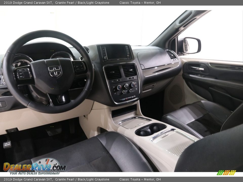 2019 Dodge Grand Caravan SXT Granite Pearl / Black/Light Graystone Photo #6