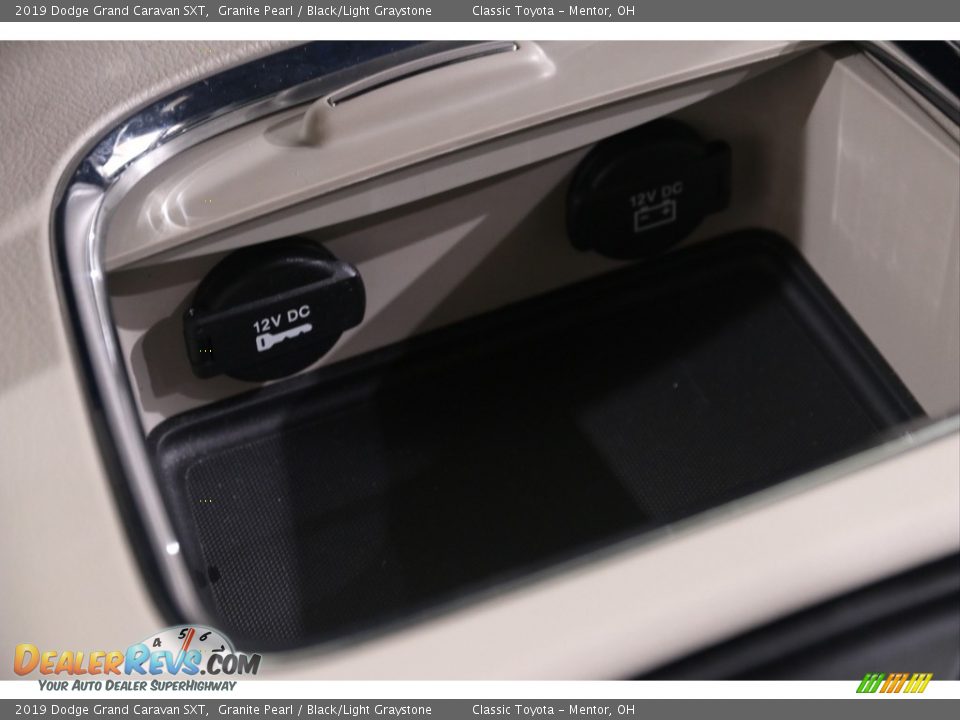 2019 Dodge Grand Caravan SXT Granite Pearl / Black/Light Graystone Photo #20