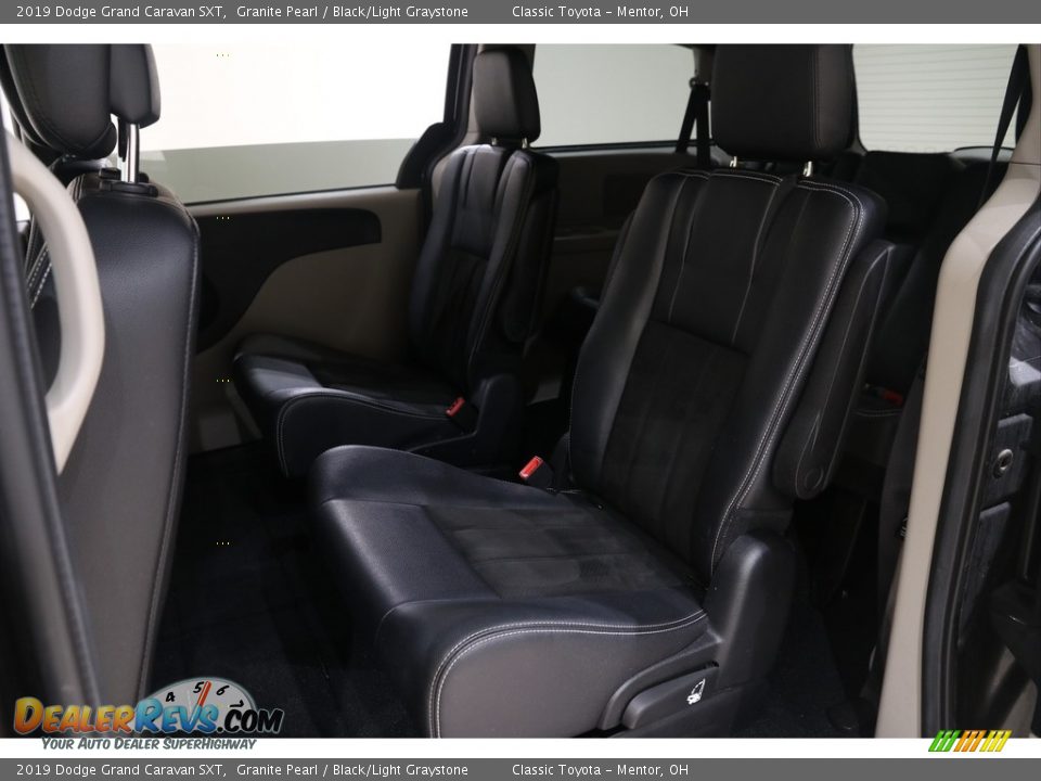 2019 Dodge Grand Caravan SXT Granite Pearl / Black/Light Graystone Photo #23